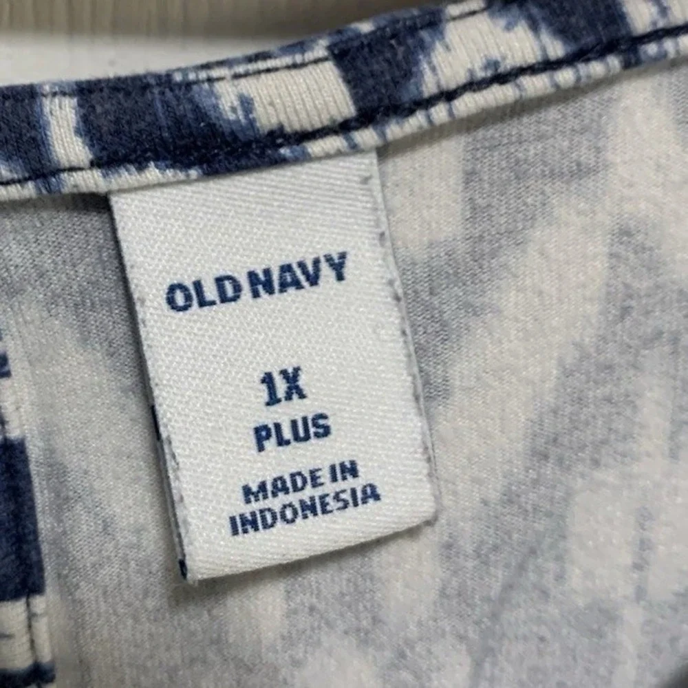 Old Navy Sleeveless Midi Dress 1X Plus Blue White‎ Ikat Geometric V-Neck Boho